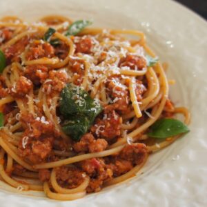 Início 9 Macarrão integral zero glúten à bolonhesa